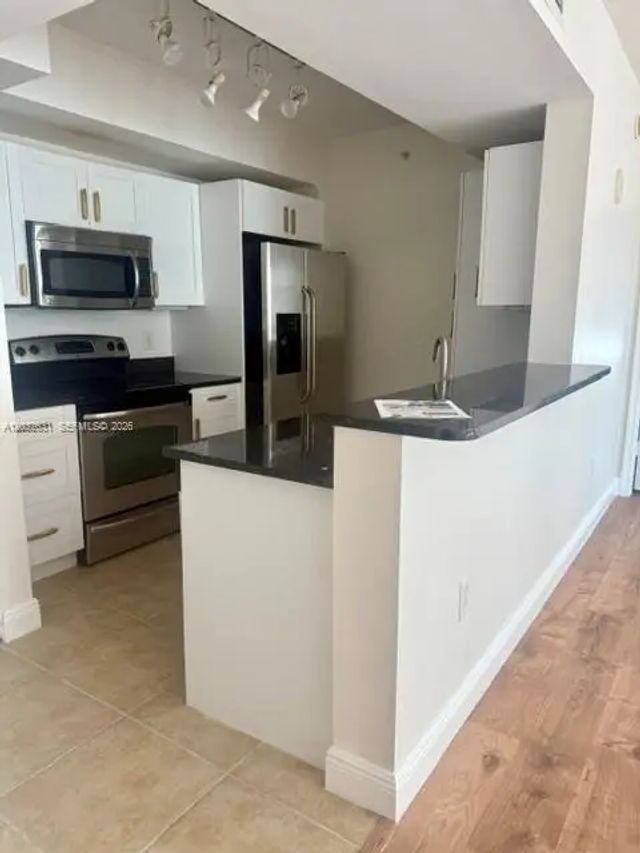 7350 Sw 89th Street #2110s, Miami