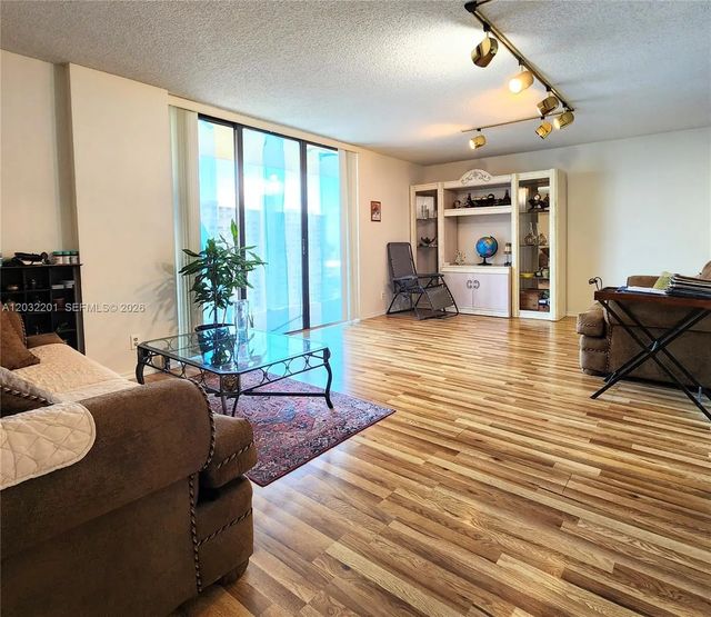 2 of 53 - 18181 Ne 31st Court #1710, Aventura, FL