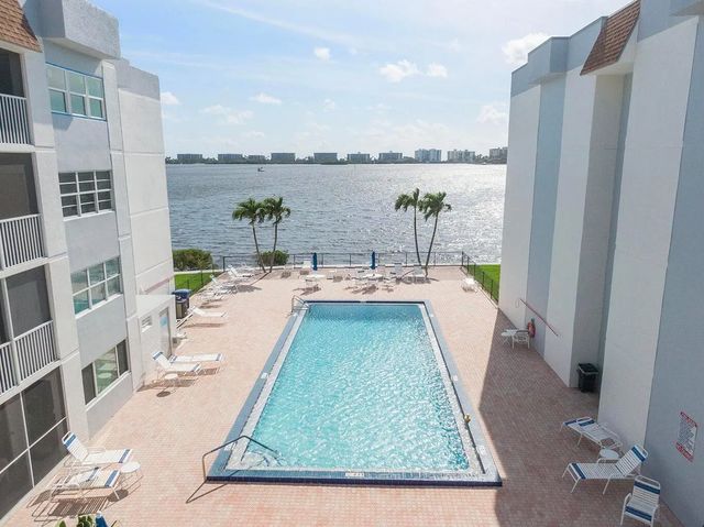3 of 37 - 1502 S Lakeside Drive ##401, Lake Worth Beach, FL