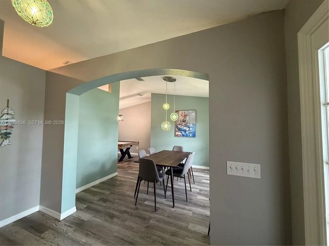 4 of 18 - 389 Ne Surfside Avenue, Port St. Lucie, FL