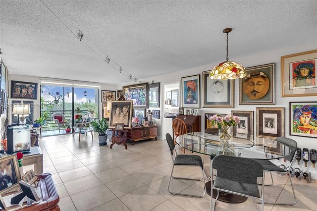 1400 Saint Charles Place #623, Pembroke Pines