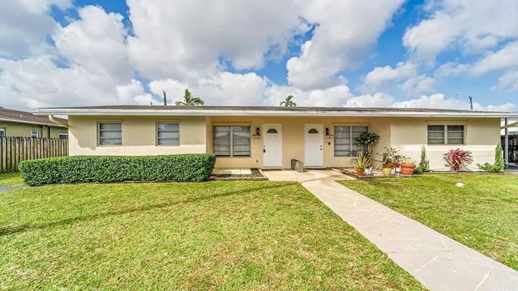 4681-4685 Sw 43rd Terrace, Fort Lauderdale