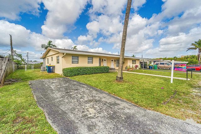 2 of 54 - 4681-4685 Sw 43rd Terrace, Fort Lauderdale, FL
