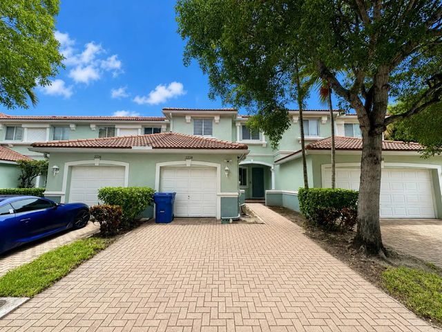 2 of 10 - 2228 Oakmont Drive, Riviera Beach, FL