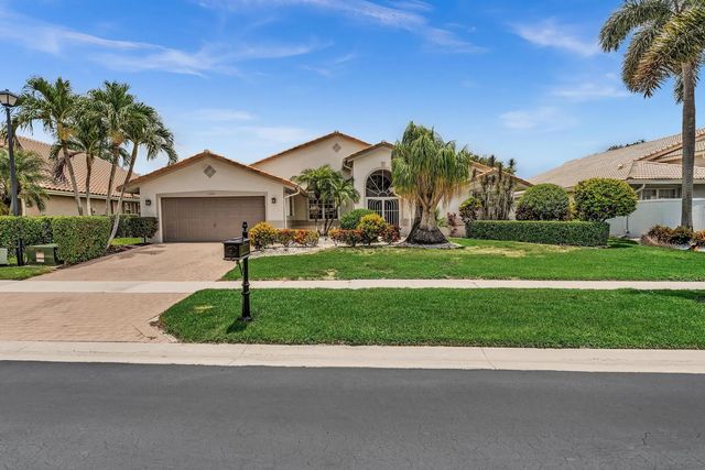 12316 Lakeridge Falls Drive, Boynton Beach