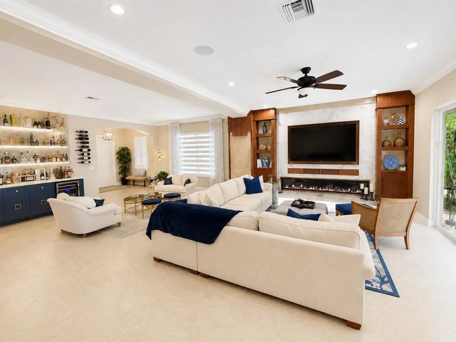 4 of 102 - 10151 Lake Vista Court, Parkland, FL