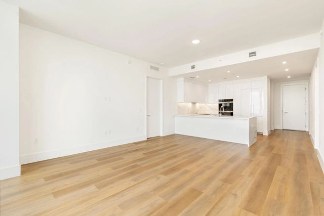 3 of 34 - 220 Lake Shore Drive #1809, Lake Park, FL