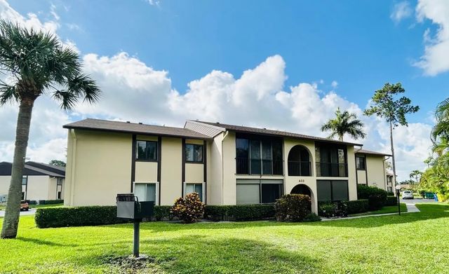 433 Pine Glen Lane #c2, Greenacres