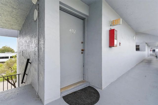 210 Fontainebleau Boulevard #402, Miami