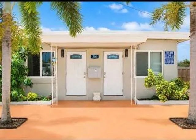 306 Ne 6th Street #1-4, Hallandale Beach