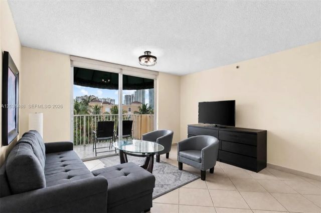 2 of 17 - 19701 E Country Club Drive #5604, Aventura, FL