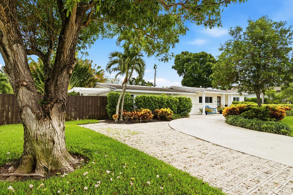 251 Gregory Place, West Palm Beach