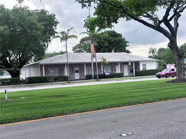 17280 Ne 19th Avenue, North Miami Beach