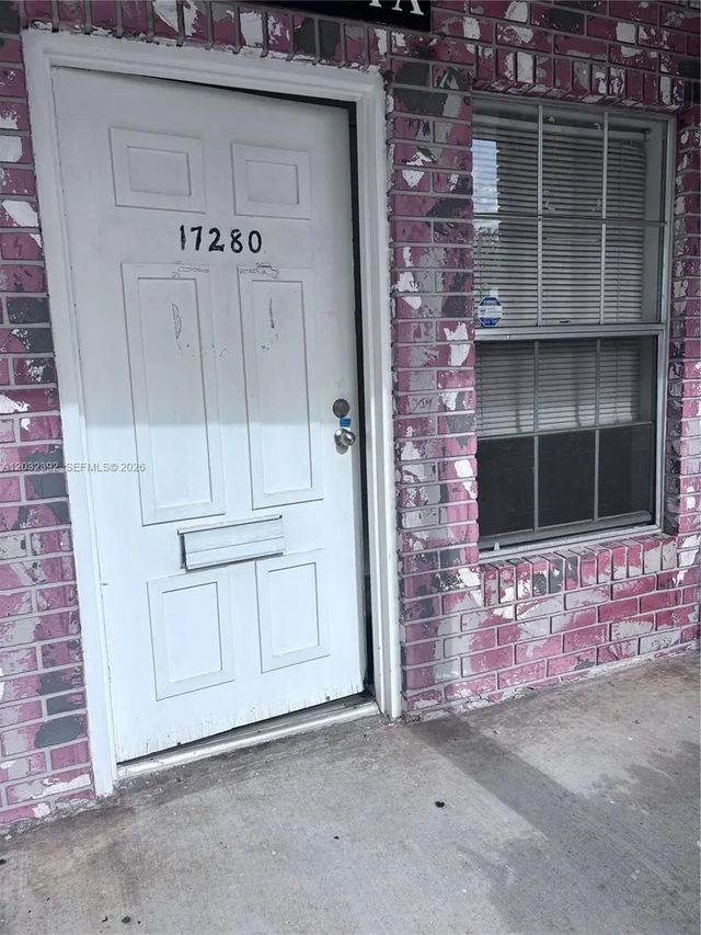 3 of 26 - 17280 Ne 19th Avenue, North Miami Beach, FL
