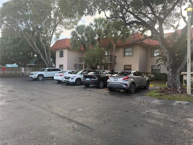 15718 E Waterside Circle #102, Sunrise
