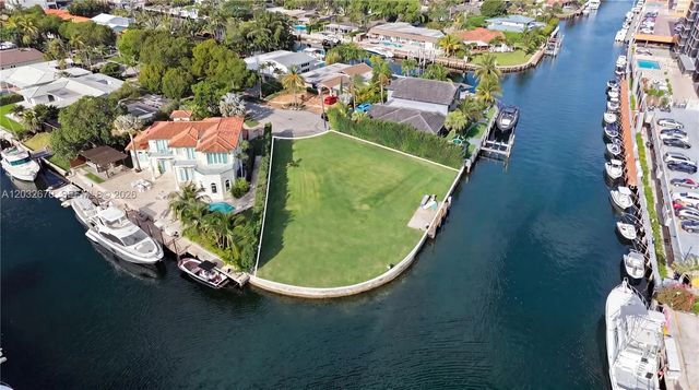 5 of 49 - 13305 Biscayne Island Terrace, North Miami, FL