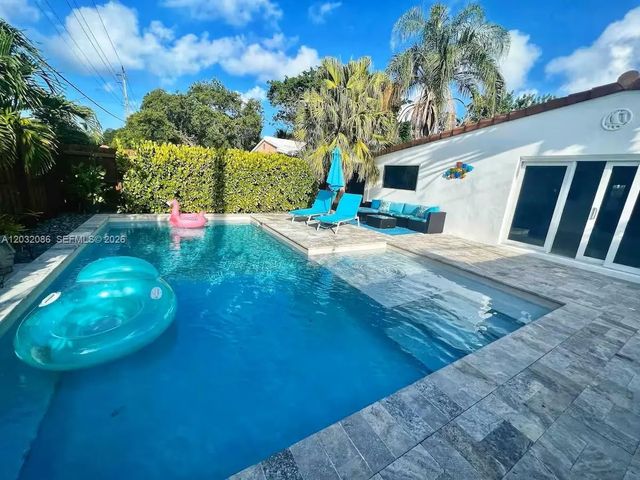 1736 Ne 17th Street, Fort Lauderdale