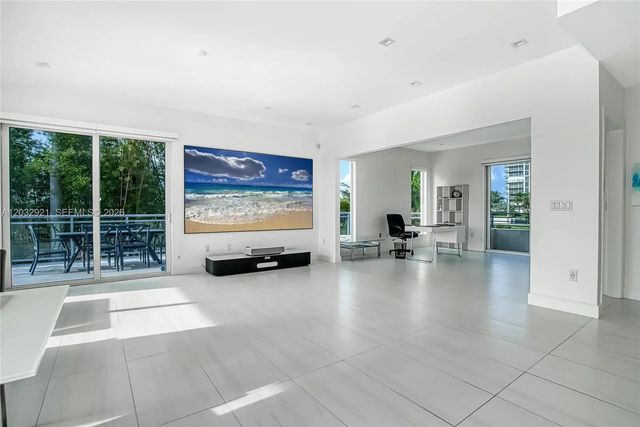 4 of 97 - 6100 N Ocean Drive #2n, Hollywood, FL
