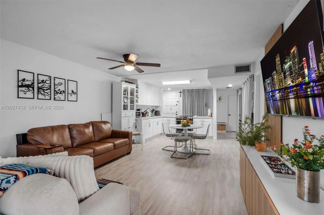 5 of 25 - 420 Nw 70th Avenue #228, Plantation, FL