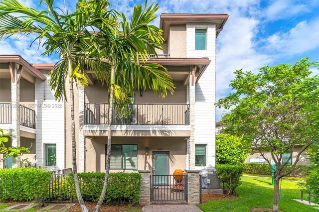 4963 Nw 83rd Path #4963, Doral