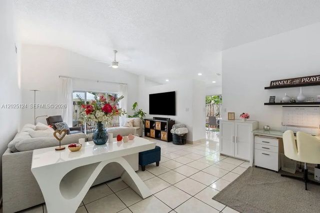 5 of 38 - 19080 Nw 77th Court, Hialeah, FL