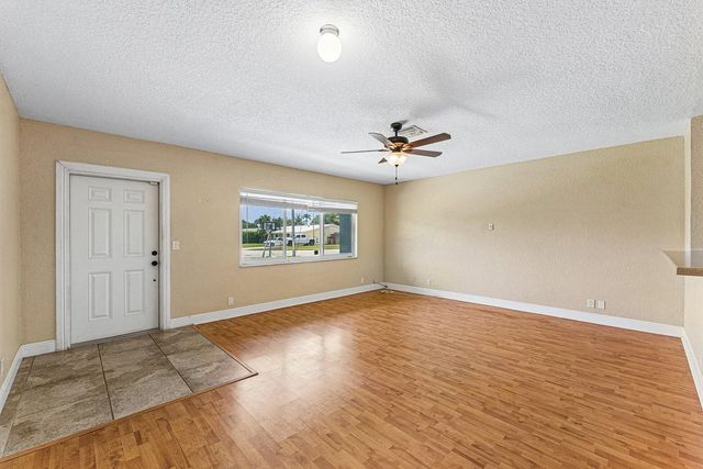4 of 39 - 301 Se 3rd Street, Deerfield Beach, FL