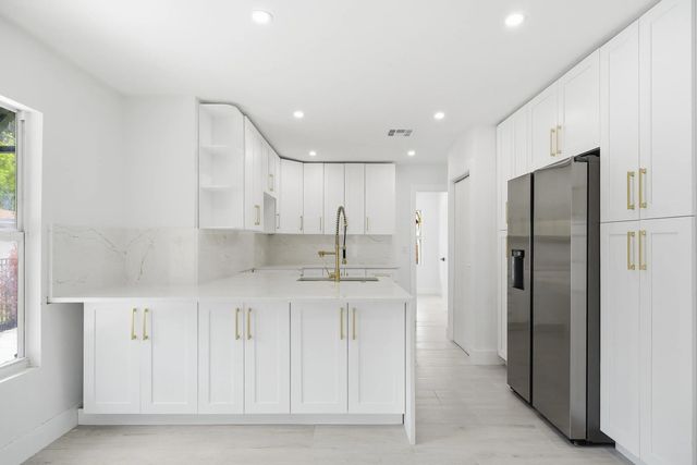216 Ne 23rd Avenue, Pompano Beach