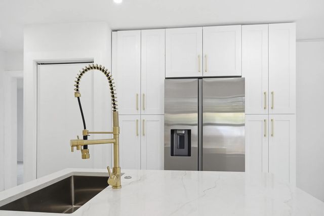 4 of 35 - 216 Ne 23rd Avenue, Pompano Beach, FL