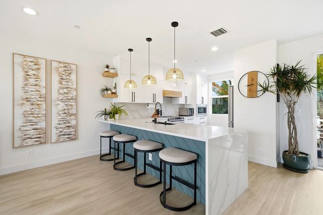 1210 Ne 11th Avenue, Fort Lauderdale