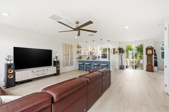 4 of 46 - 1210 Ne 11th Avenue, Fort Lauderdale, FL