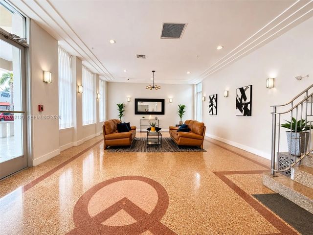 5 of 14 - 7326 Collins Avenue #203, Miami Beach, FL