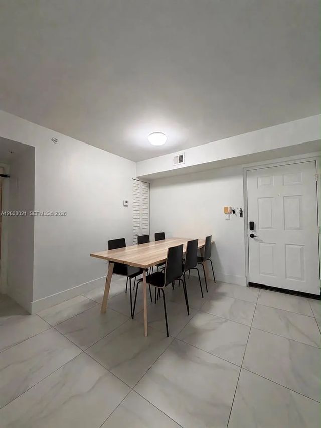 4540 Nw 107th Avenue #206-11, Doral