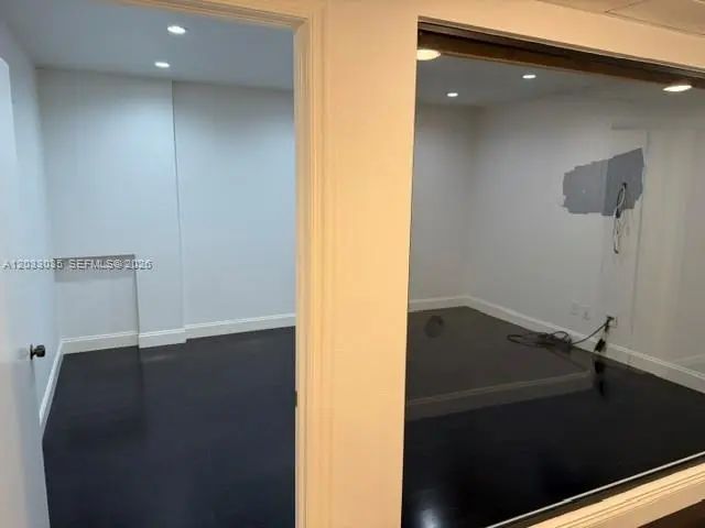 5 of 32 - 4627 Ponce De Leon Boulevard, Coral Gables, FL