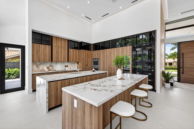 2 of 55 - 2717 Ne 33rd Street, Fort Lauderdale, FL