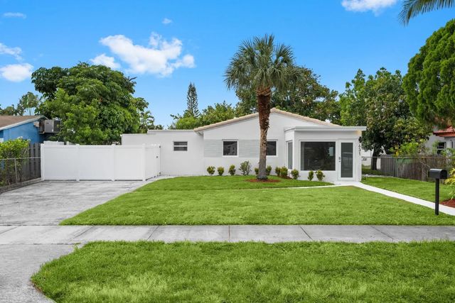 3 of 34 - 631 Ne 56th Court, Fort Lauderdale, FL