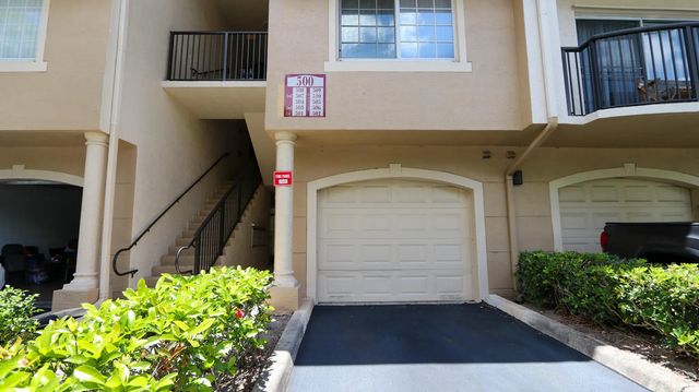 2 of 28 - 500 N Crestwood Ct Court N #502, Royal Palm Beach, FL