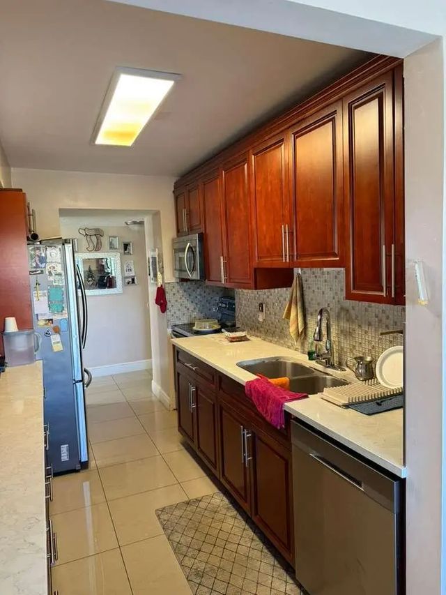 5 of 34 - 4164 Inverrary Drive #302, Lauderhill, FL