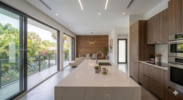 3 of 13 - 5650 N Miami Avenue, Miami, FL
