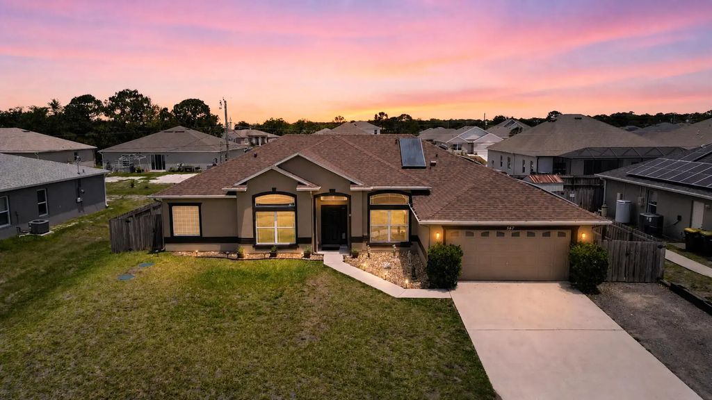 567 Mimosa Street Sw, Palm Bay