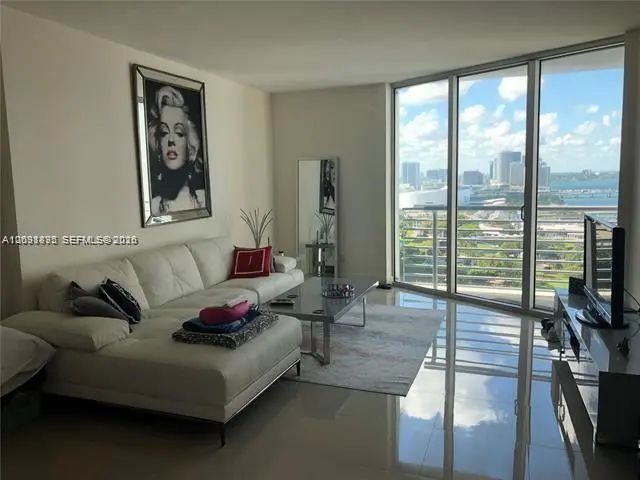 2 of 21 - 325 S Biscayne Boulevard #2824, Miami, FL