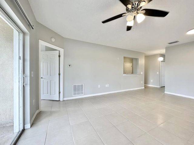 5 of 33 - 9604 Seadale Court #201, Riverview, FL