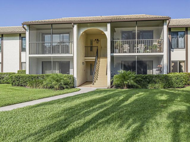 1605 Sw Silver Pine Way, Palm City