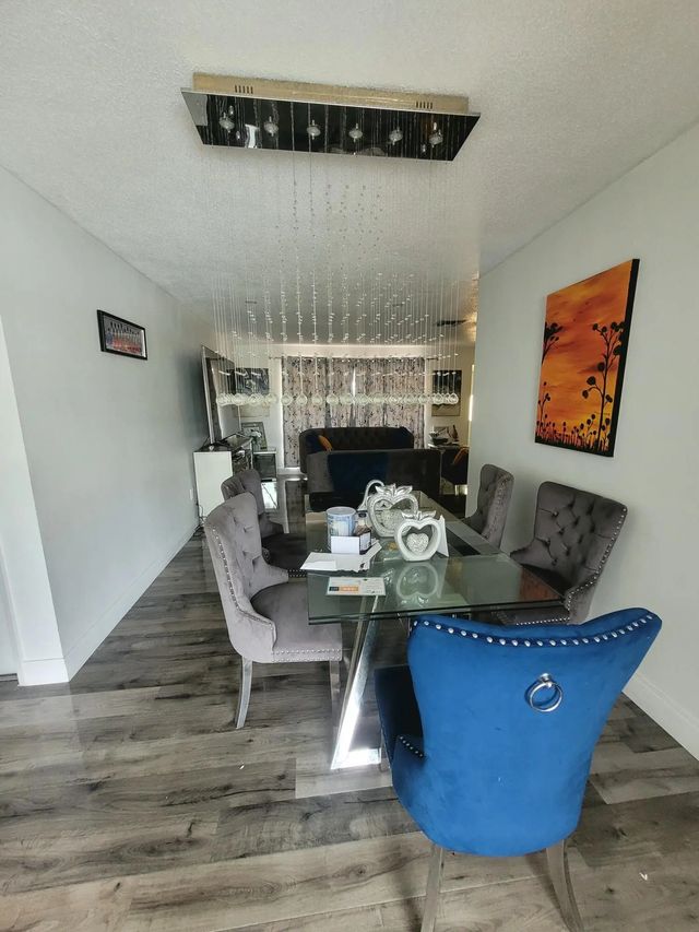 5 of 9 - 6641 Emerald Lake Drive, Miramar, FL