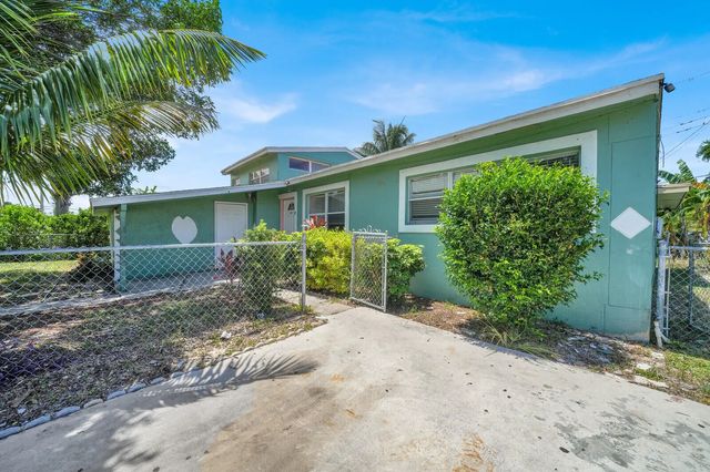 2 of 14 - 111 Ocean Parkway, Boynton Beach, FL