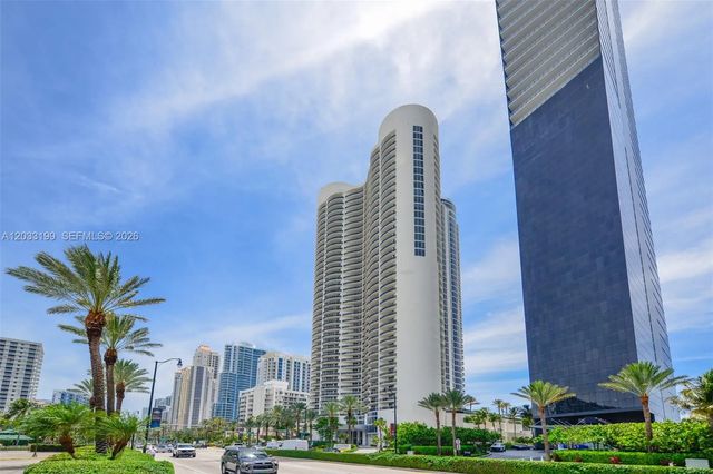 2 of 38 - 17201 Collins Avenue #2209, Sunny Isles Beach, FL