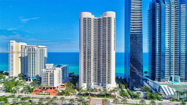 3 of 38 - 17201 Collins Avenue #2209, Sunny Isles Beach, FL