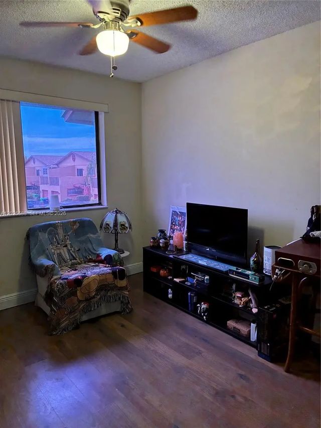 5 of 20 - 2828 Nw 80th Avenue, Sunrise, FL