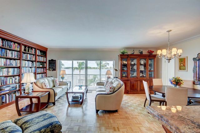 4 of 16 - 250 Bradley Place #408, Palm Beach, FL