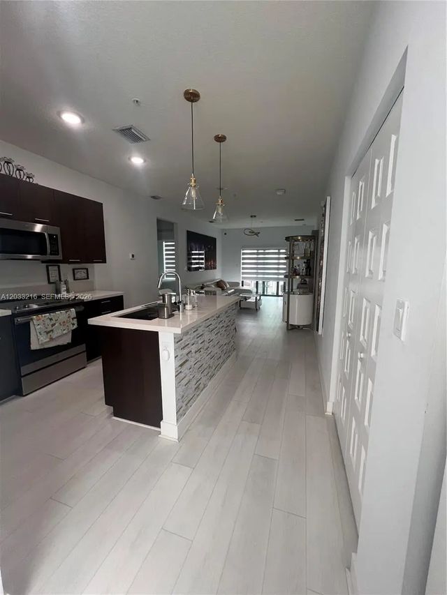 4670 Nw 84th Avenue #32, Doral