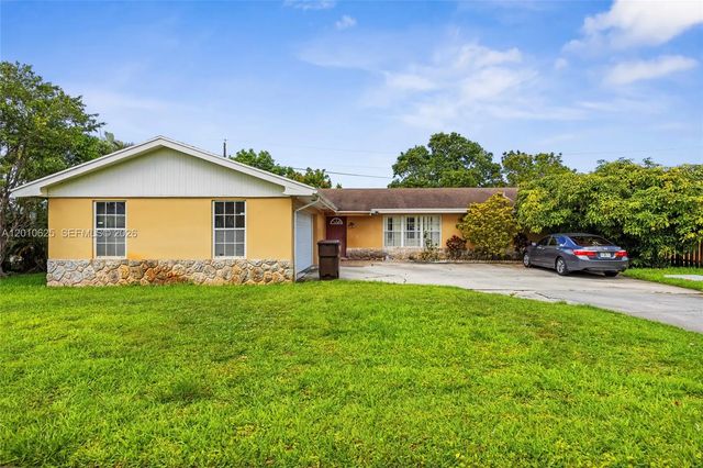 1831 Hiltonia Circle, West Palm Beach
